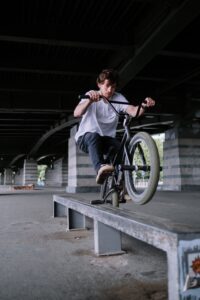 BMX Tricks: Funbox Jumping