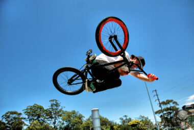 BMX Tricks: The Invert