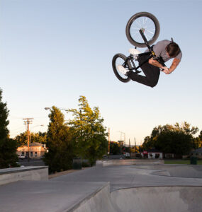 BMX Tricks: The Invert