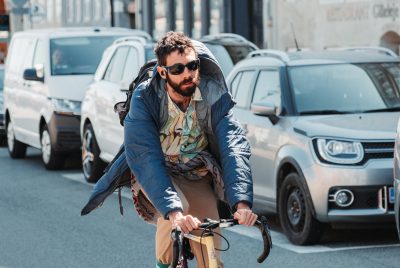 Navigating Traffic and Road Safety: A Cyclist's Guide