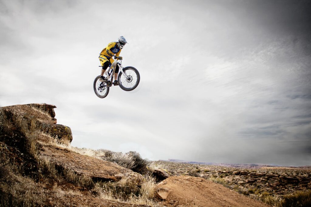 gears jumping on mountain bike