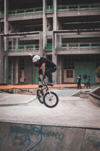 BMX Tricks: The Bar Spin